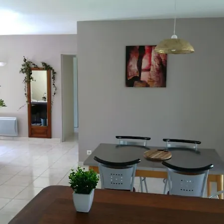 L'olivier Maison De Village Avec Jardin Au Calme Pour 6 Pers 別荘 *