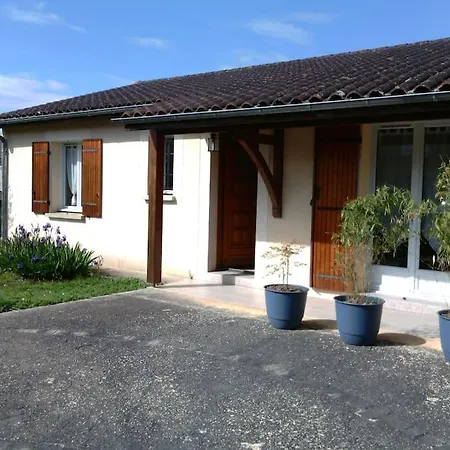 別荘 L'olivier Maison De Village Avec Jardin Au Calme Pour 6 Pers *